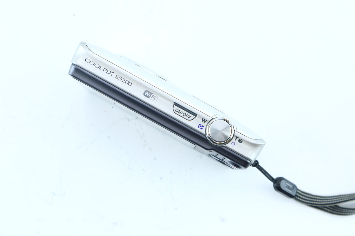 Nikon Coolpix S5200