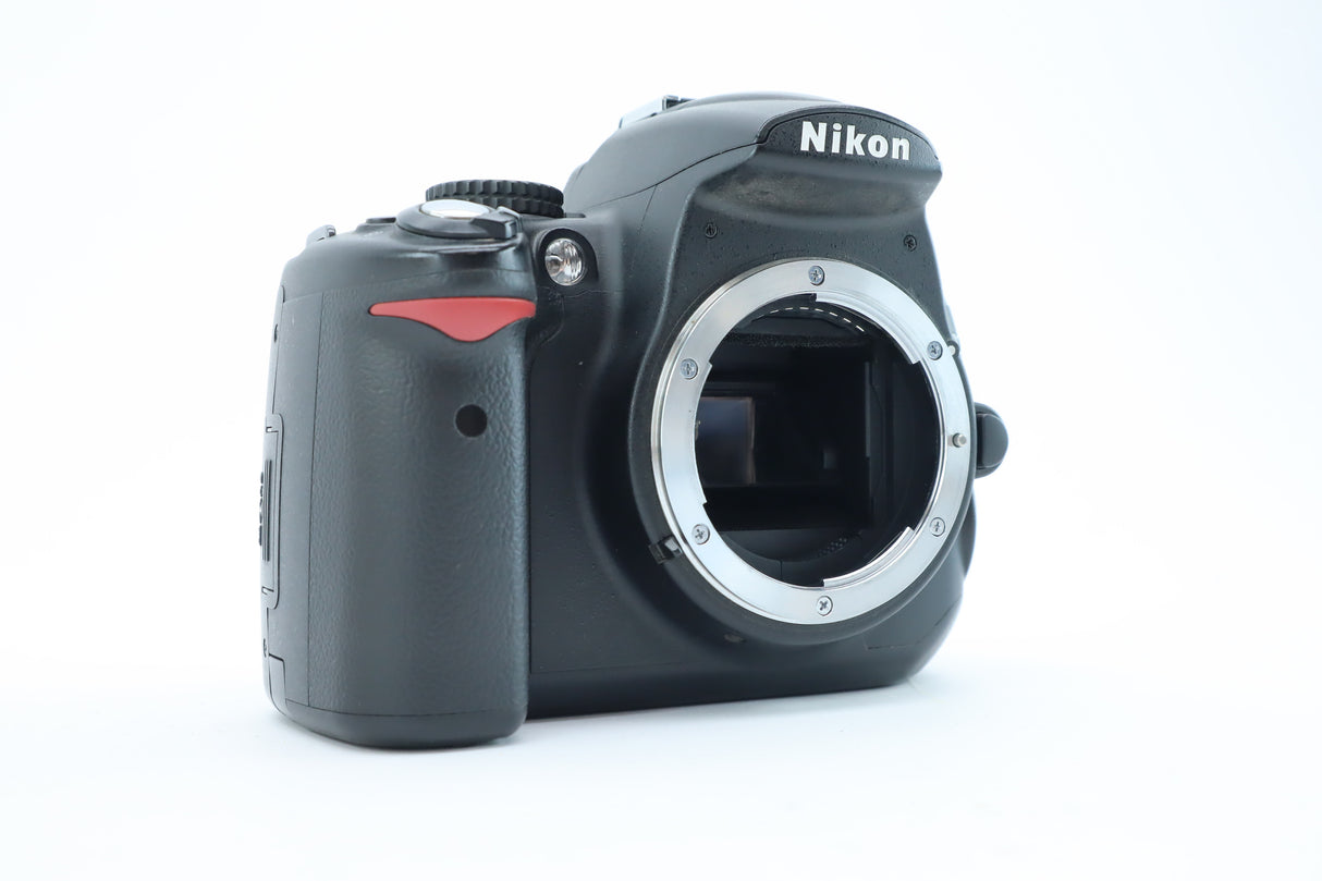 Nikon D5000