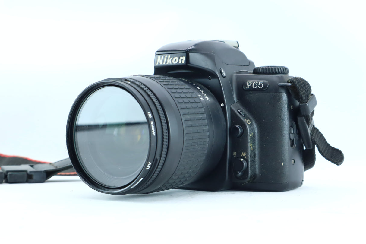 Nikon F65 with Nikon AF Nikkor 28–80mm f/3.5–5.6G