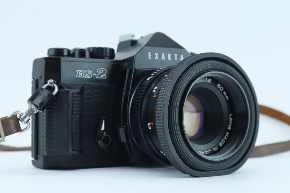 Exakta HS-2 + Chinon 50mm f/1.9 Lens