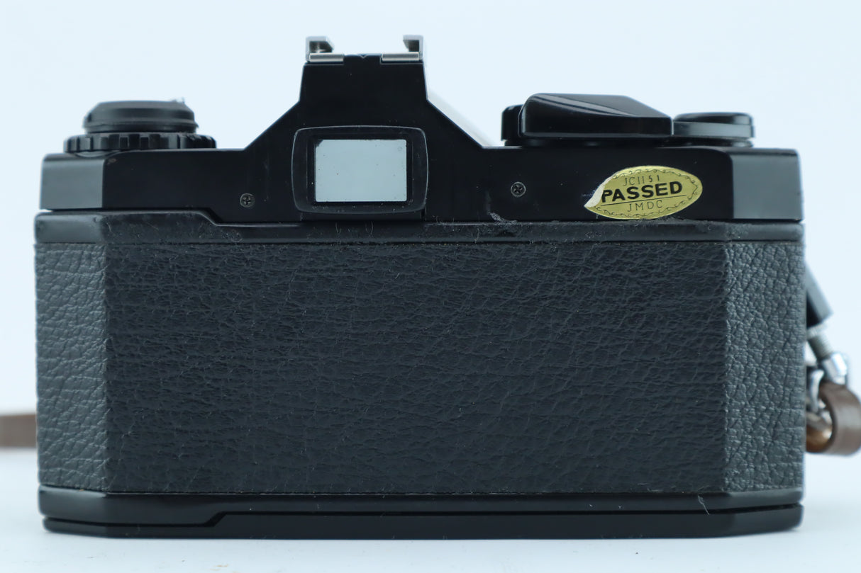 Exakta HS-2 + Chinon 50mm f/1.9 Lens