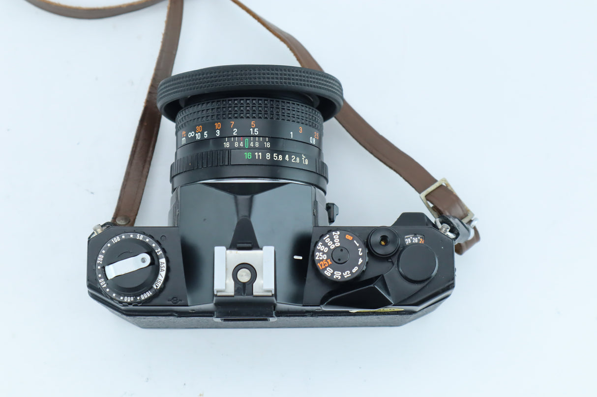 Exakta HS-2 + Chinon 50mm f/1.9 Lens