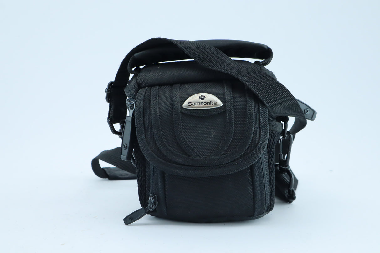 JVC Hard Disk Camcorder with 32x Optical Zoom – f=2.3–73.6mm f/2.0 Lens