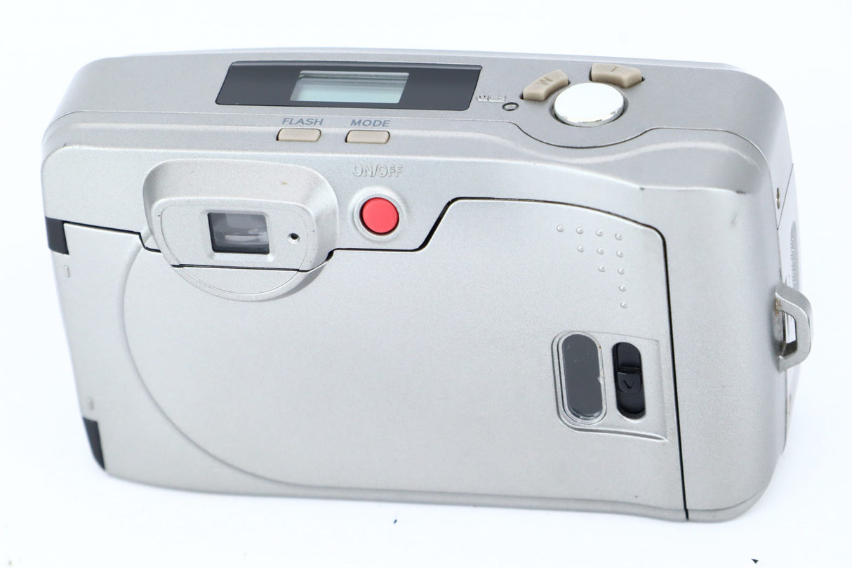 Voigtländer Vitesse 105 with Voigtländer Zoomar 38-105mm