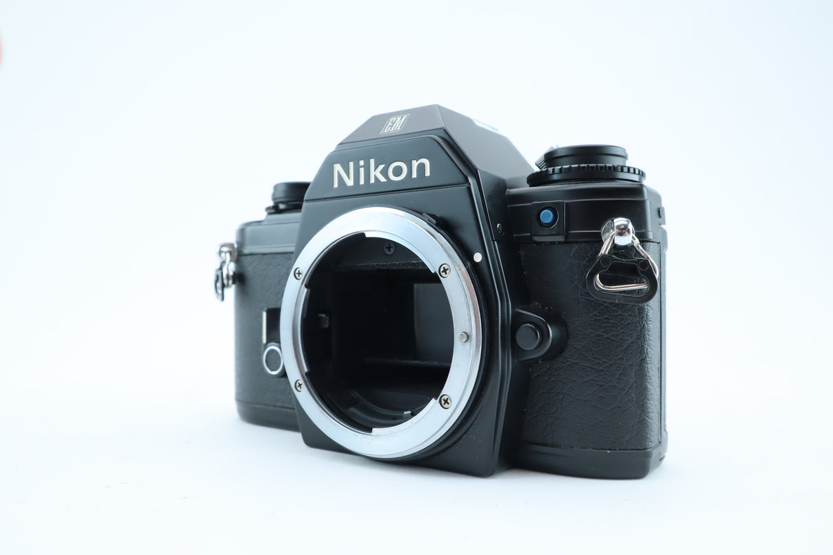 Nikon EM Body – Compact and Reliable Entry into Nikon’s F Mount World
