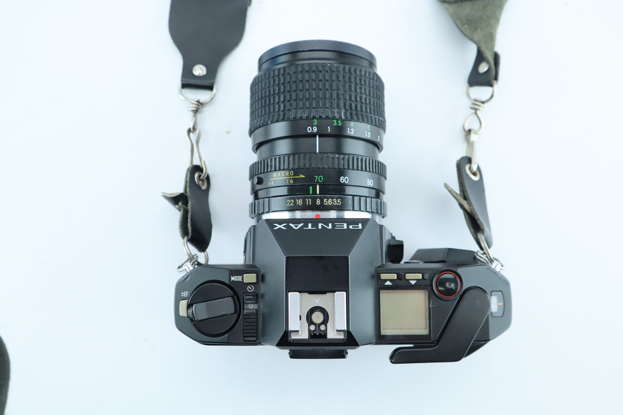 Pentax P50 + Petri 35–70mm f/3.5–4.5 MC Macro Lens