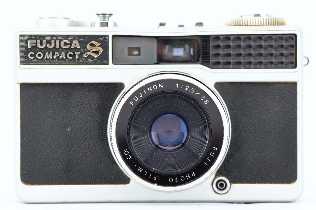 Fujica compact S 2.5/38