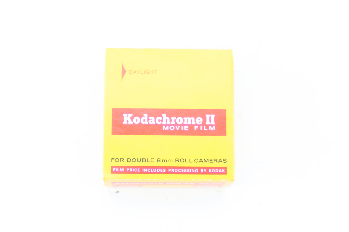 Zenit Quarz 2M – Soviet 8mm Wind-Up Film Camera