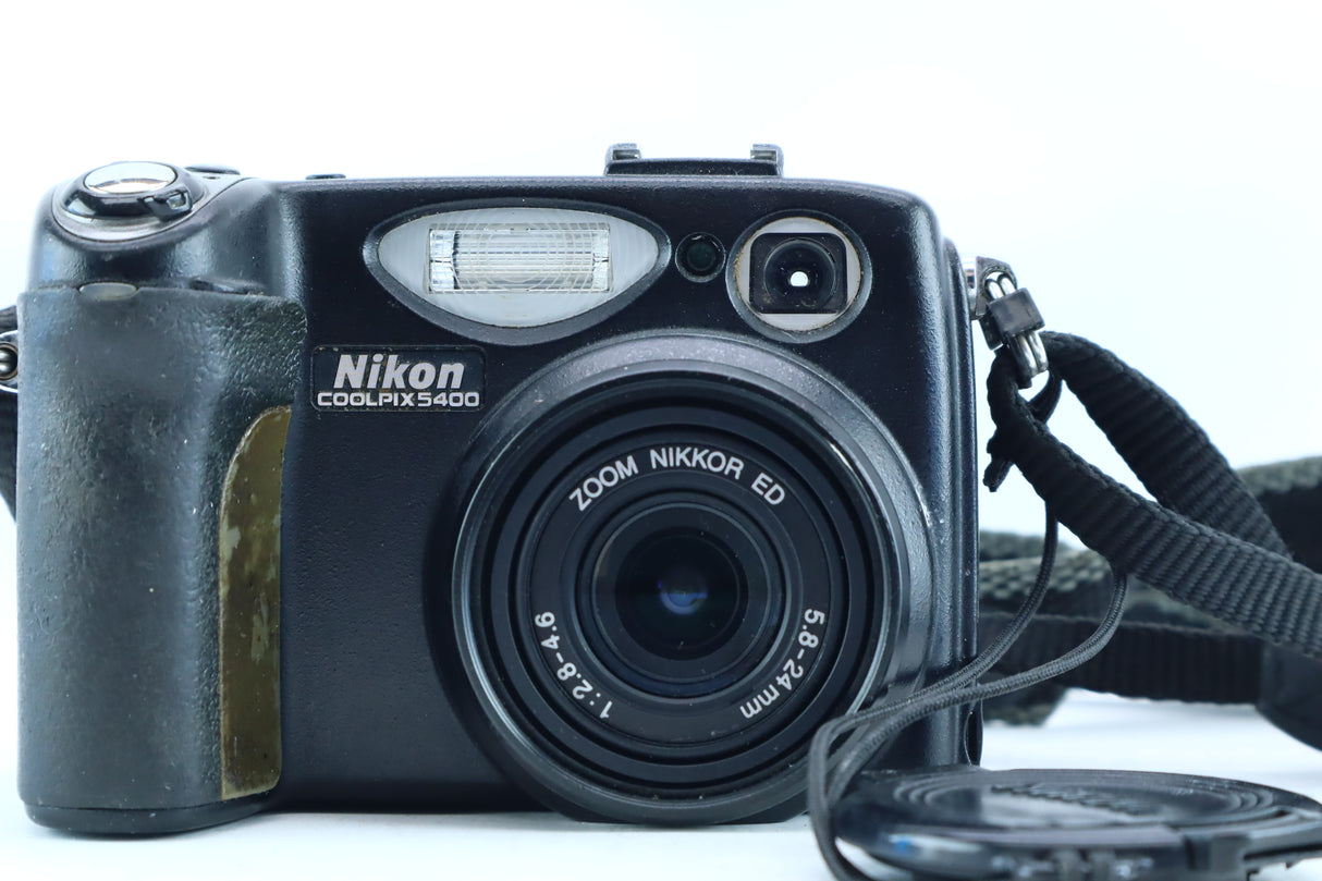 Nikon Coolpix 5400