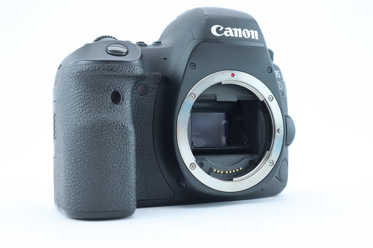 Canon EOS 6D Mark II
