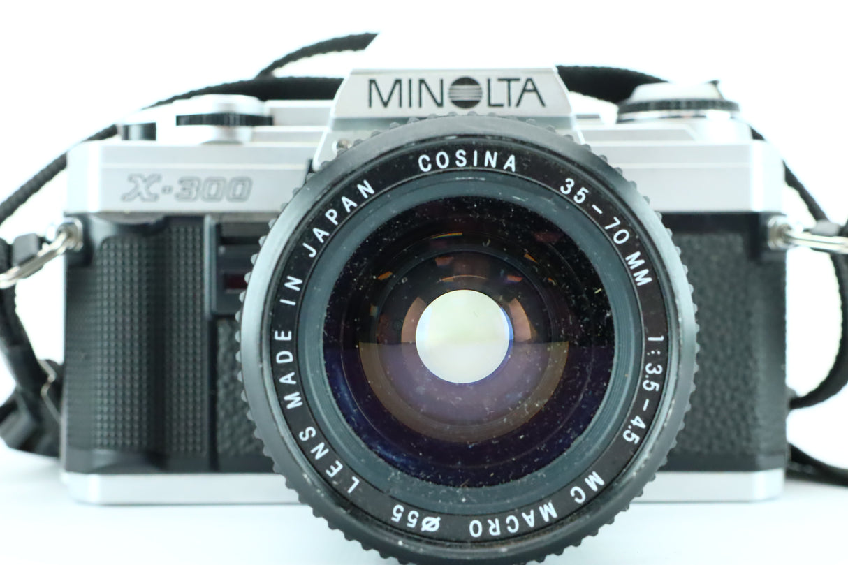 Minolta X-300 MC 35-70mm 3.5-4.5