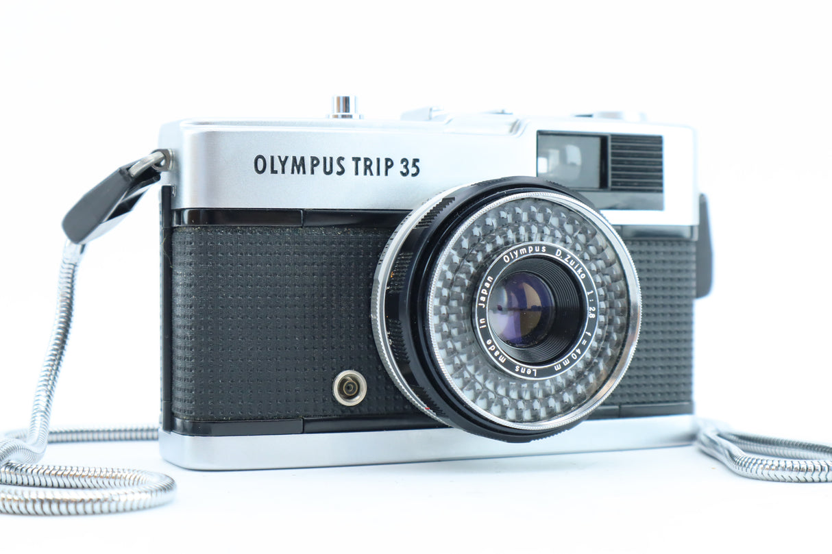 Olympus Trip 35 + Olympus D.Zuiko 40mm f/2.8