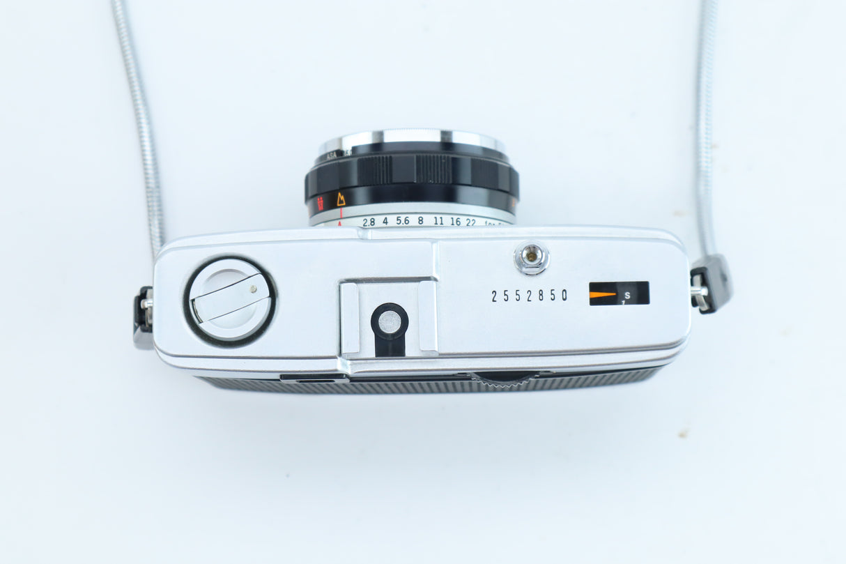 Olympus Trip 35 + Olympus D.Zuiko 40mm f/2.8