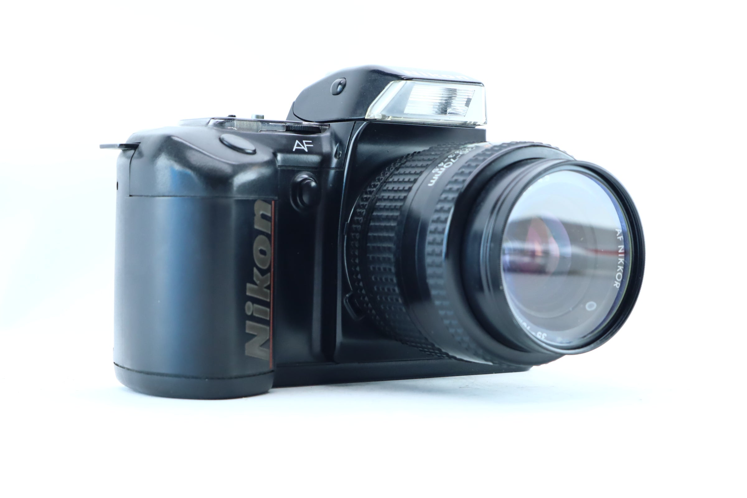 Nikon F-401s 本体 AF NIKKOR 35-70mm Nikon F-401s + AF Nikkor 35-70mm f/3.3-4.5 – Hard to Find Camera Store