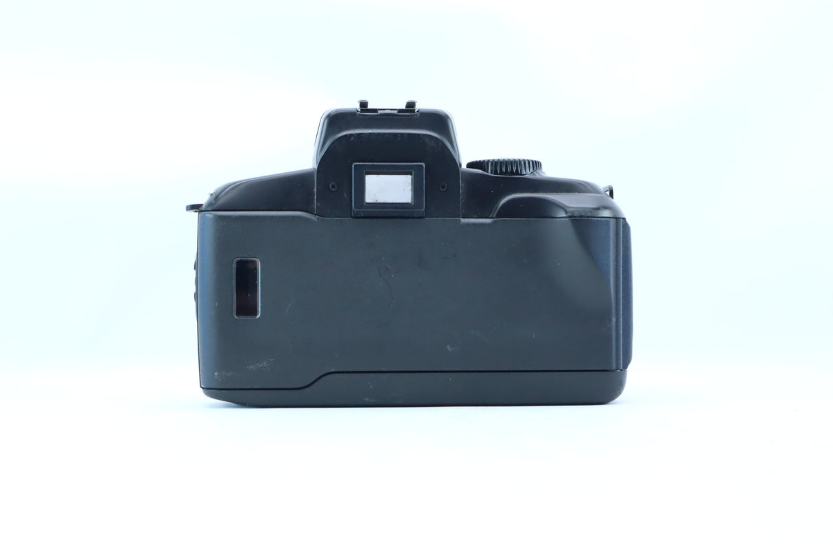 Canon EOS 700