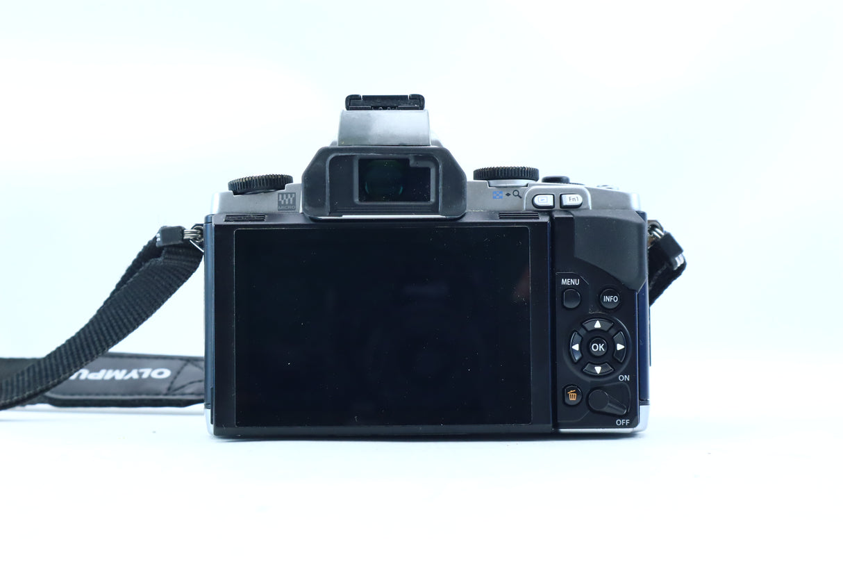 Olympus OM-D E-M5 with M.Zuiko 14-42mm f/3.5-5.6