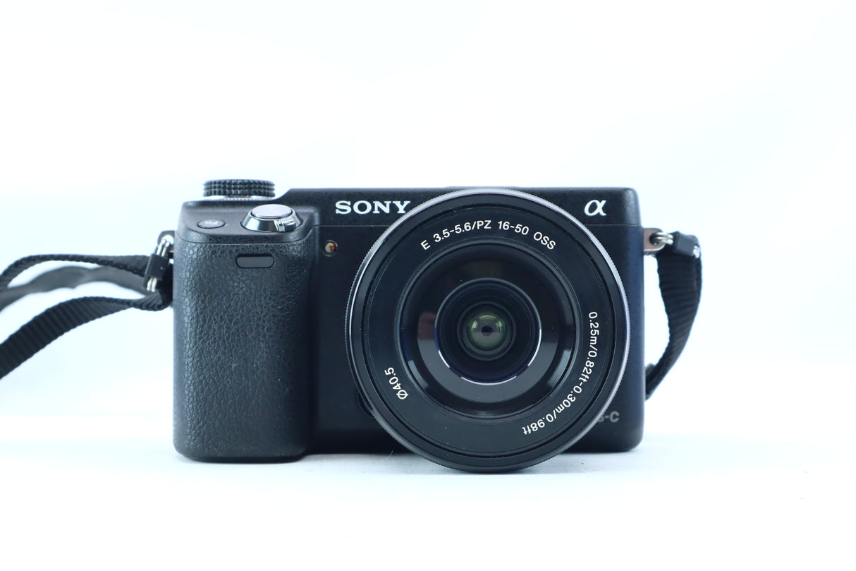 Sony NEX-6 with E 16-50mm PZ OSS