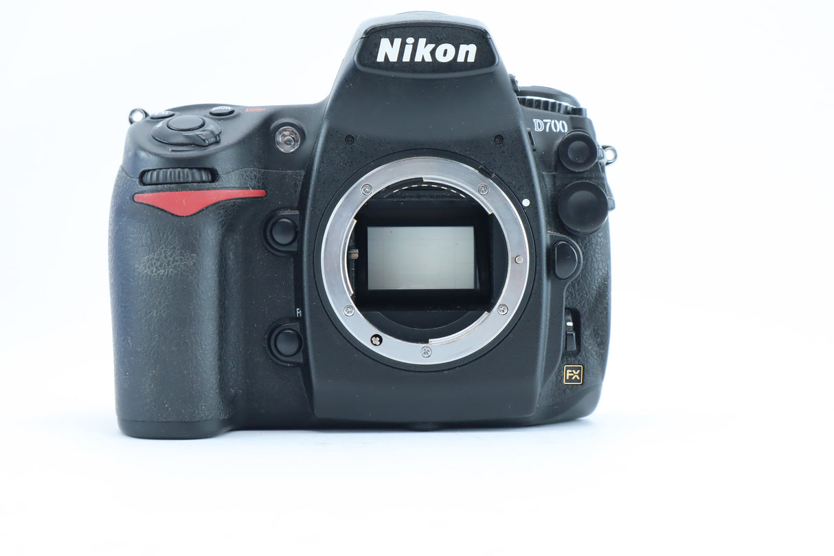Nikon D700 – Full-Frame DSLR
