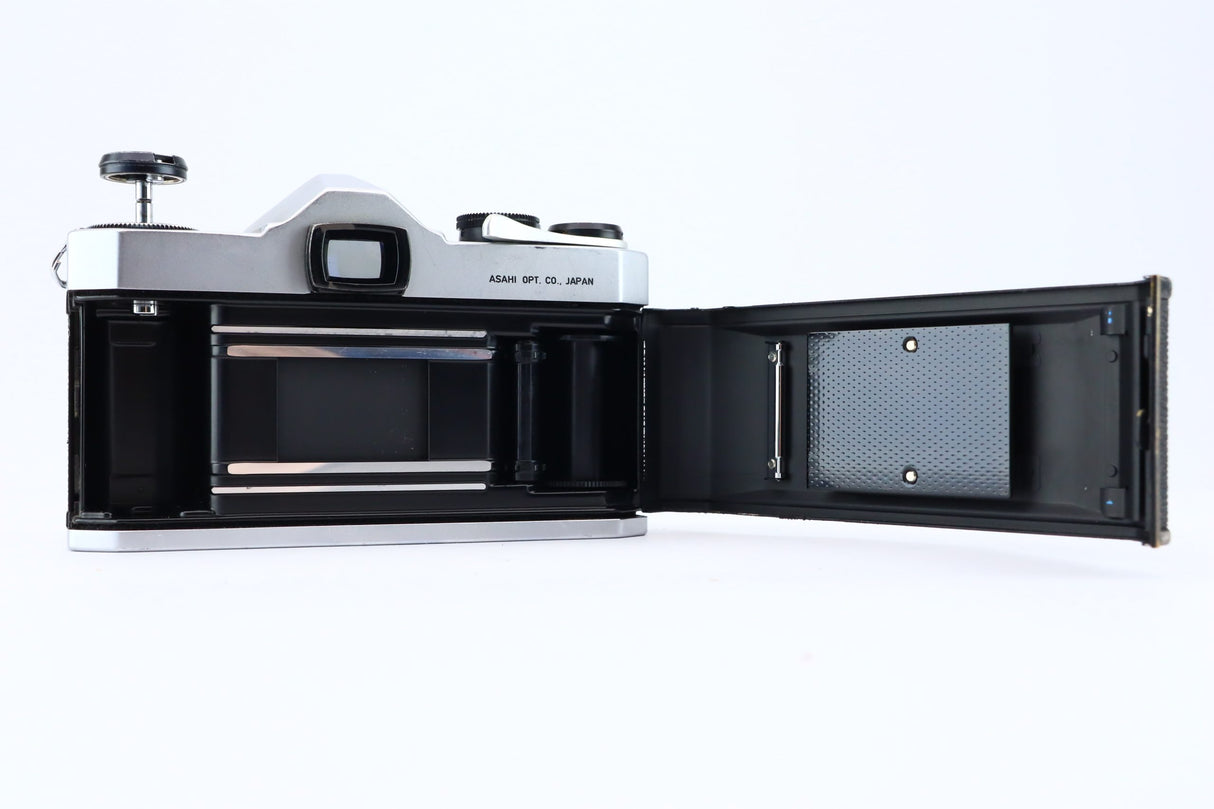 Pentax SP-500 + Revuenon Special 135mm f2.8