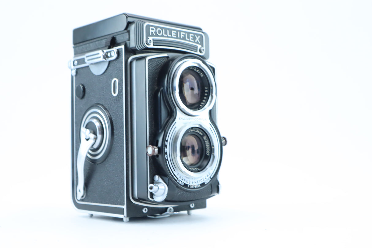 Rolleiflex T (Type 1) – Classic TLR Medium Format Camera with Tessar 75mm f/3.5 Lens