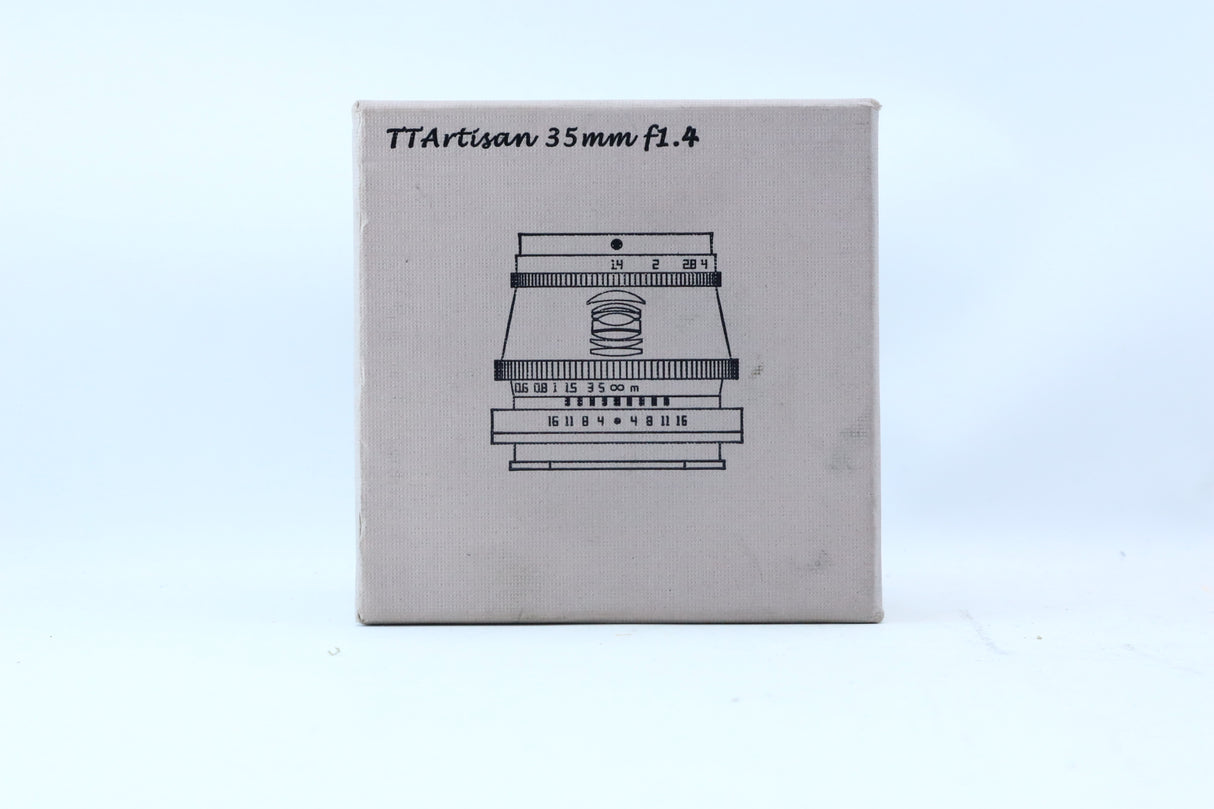 TTArtisan 35mm f/1.4 APS-C
