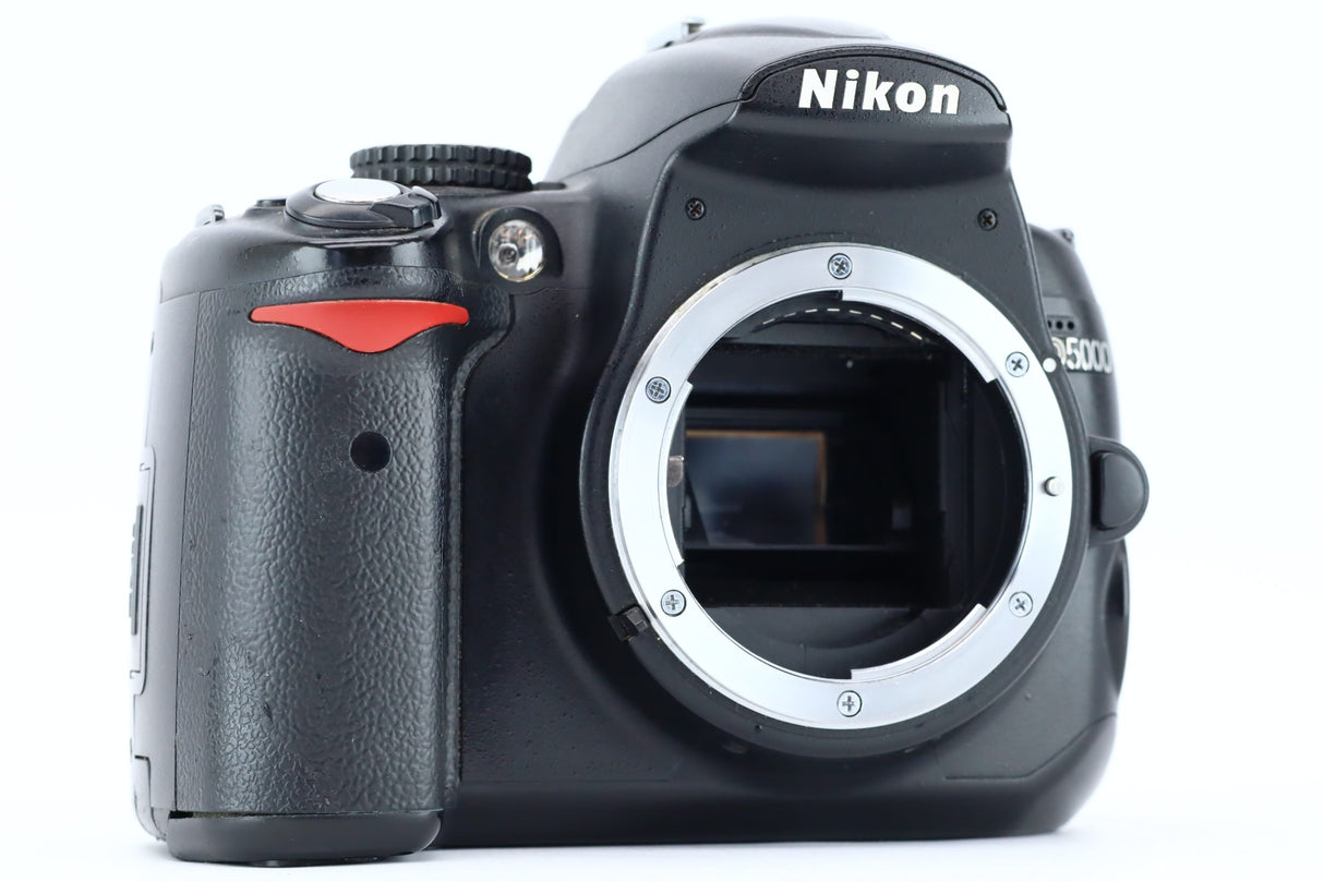 Nikon D5000