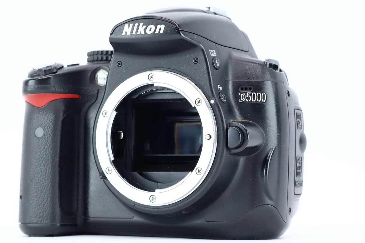Nikon D5000