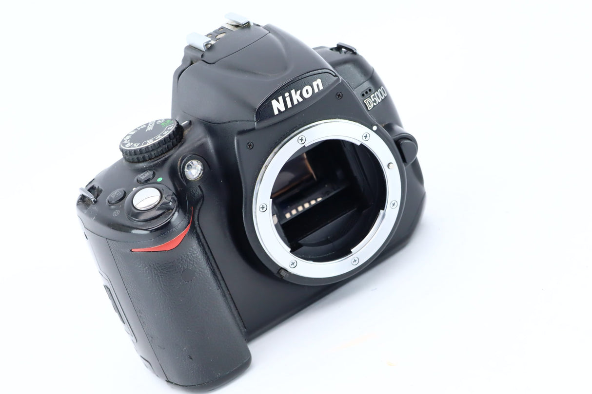 Nikon D5000