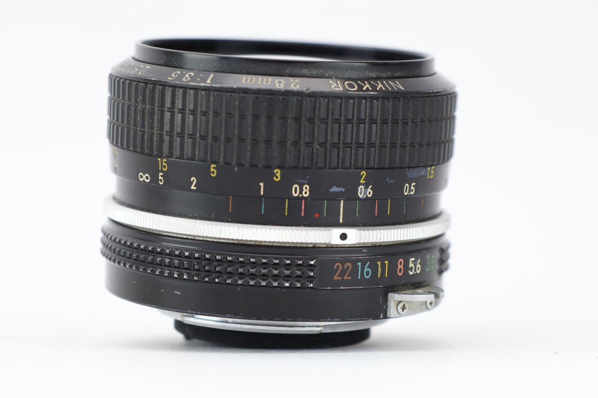 نيكون 28 ملم 3,5