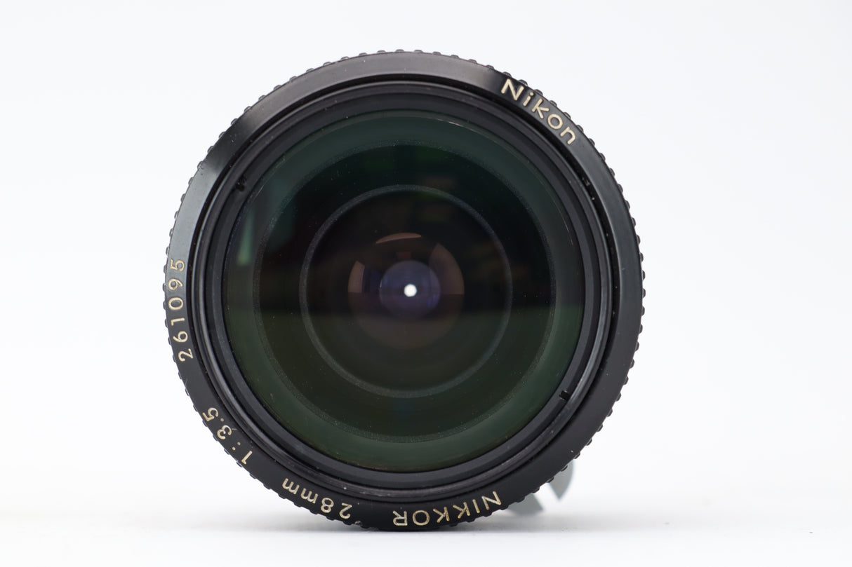 نيكون 28 ملم 3,5