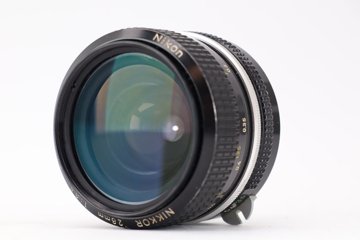 نيكون 28 ملم 3,5