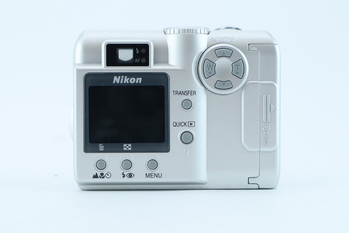 Nikon Coolpix 775