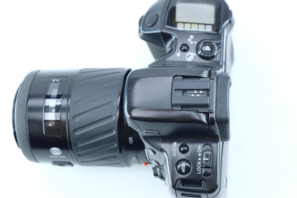 Minolta Dynax 500si with AF Zoom 70-210mm