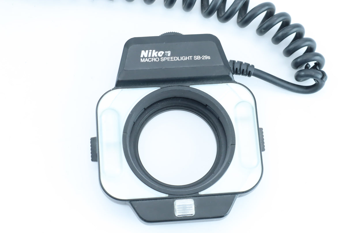 Nikon SB-29s – TTL Macro Speedlight for Close-Up Photography