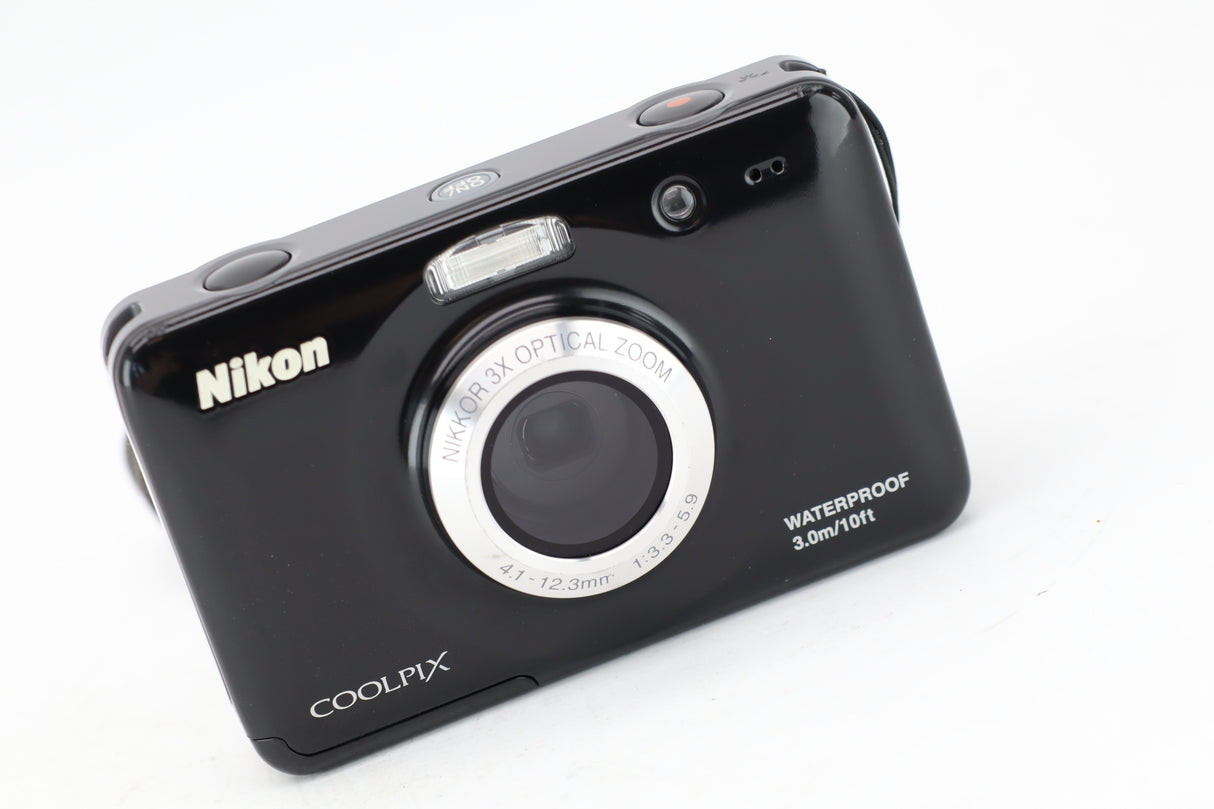 Nikon coolpix S30 waterproof 4,1-12,3mm 3,3-5,9