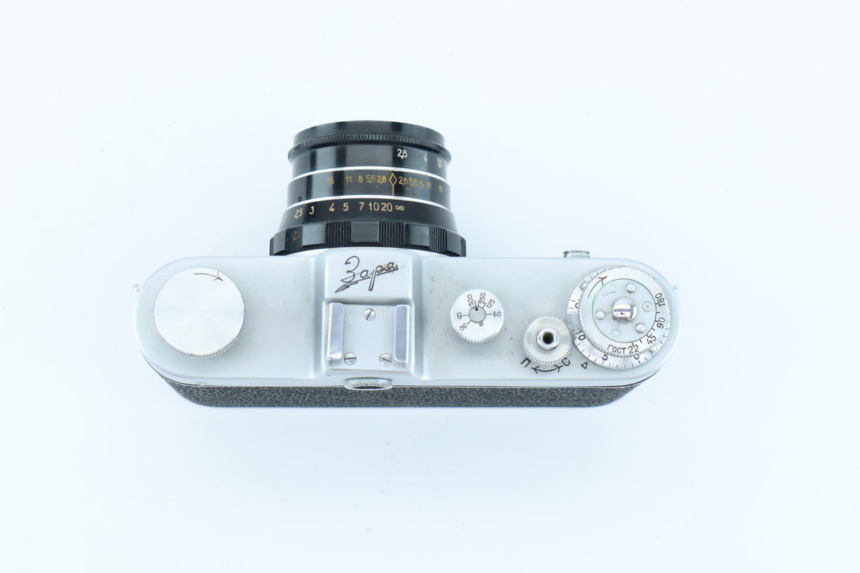 Zarya (Zaria) + Industar 61 2,8/53 mm