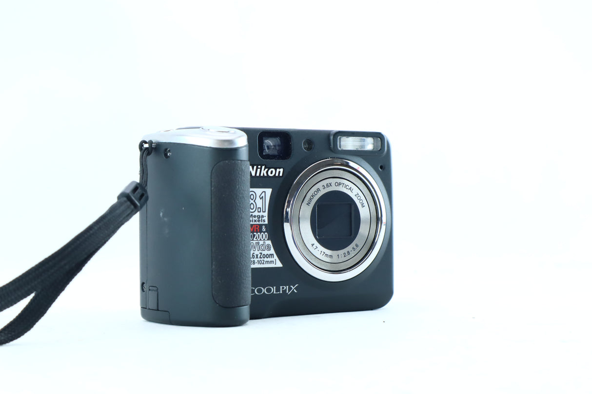 Nikon Coolpix P50