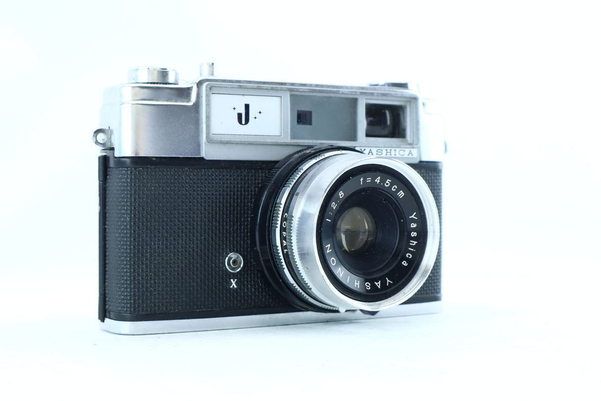 Yashica 35 | Yashinon 4.5cm f/2.8