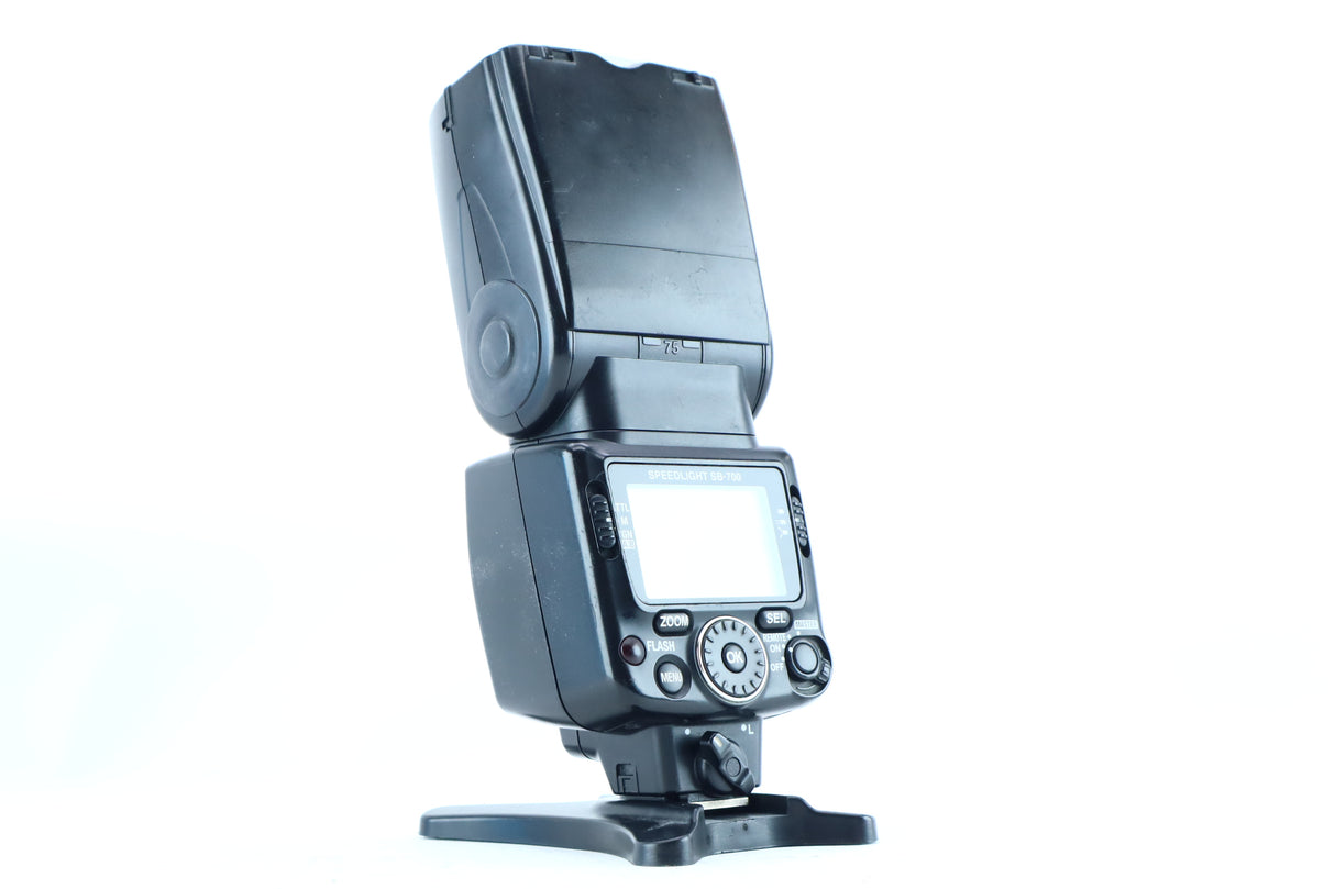 Nikon Speedlight SB-700