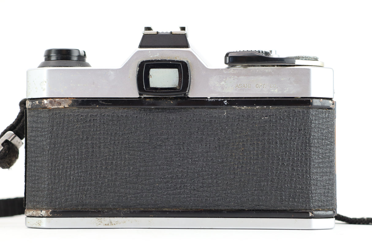 Pentax K1000 + Pentax-M 50mm 2