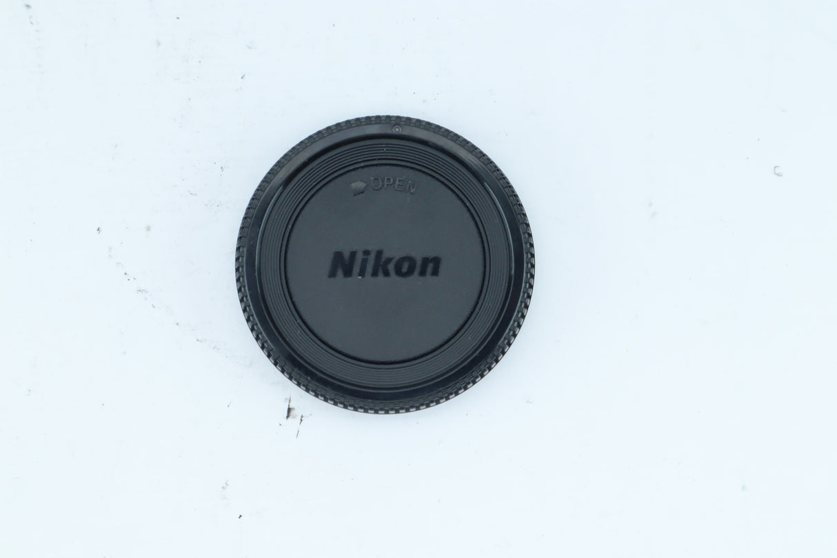 Nikon D800 – Full-Frame 36.3MP DSLR Camera Body.