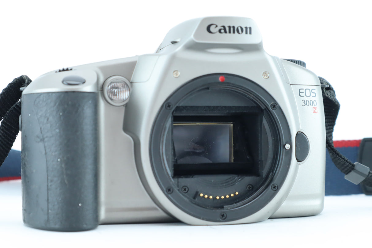 Canon EOS 3000N – 35mm Autofocus SLR Film Camera Body