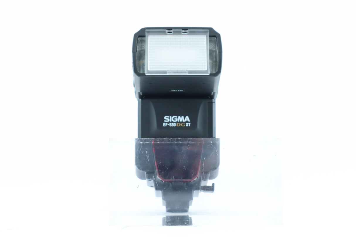Sigma EF-530 DG ST