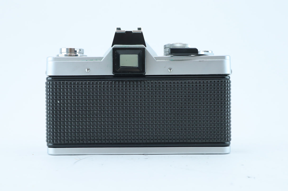 Praktica MTL3 – with Pentacon 50mm f/1.8 Lens