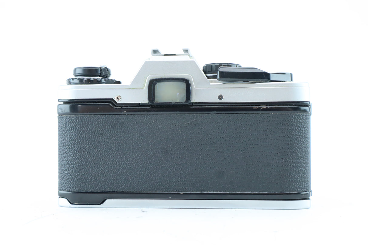 Olympus OM-10 – 35mm SLR with Sigma 28–70mm f/3.5–4.5 Lens