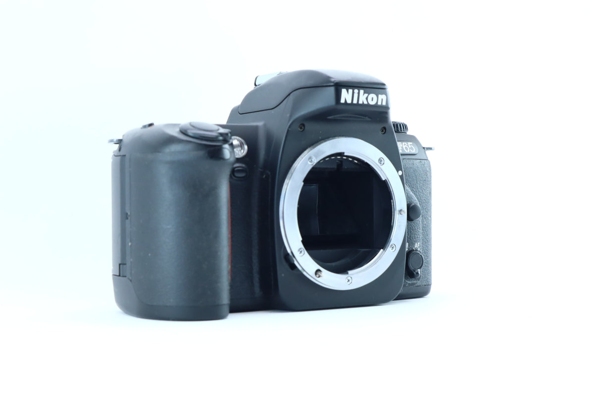 Nikon F65
