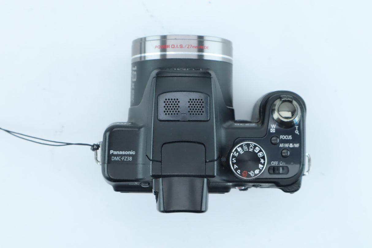 Panasonic Lumix FZ38 – 12.1MP Superzoom Camera with HD Video