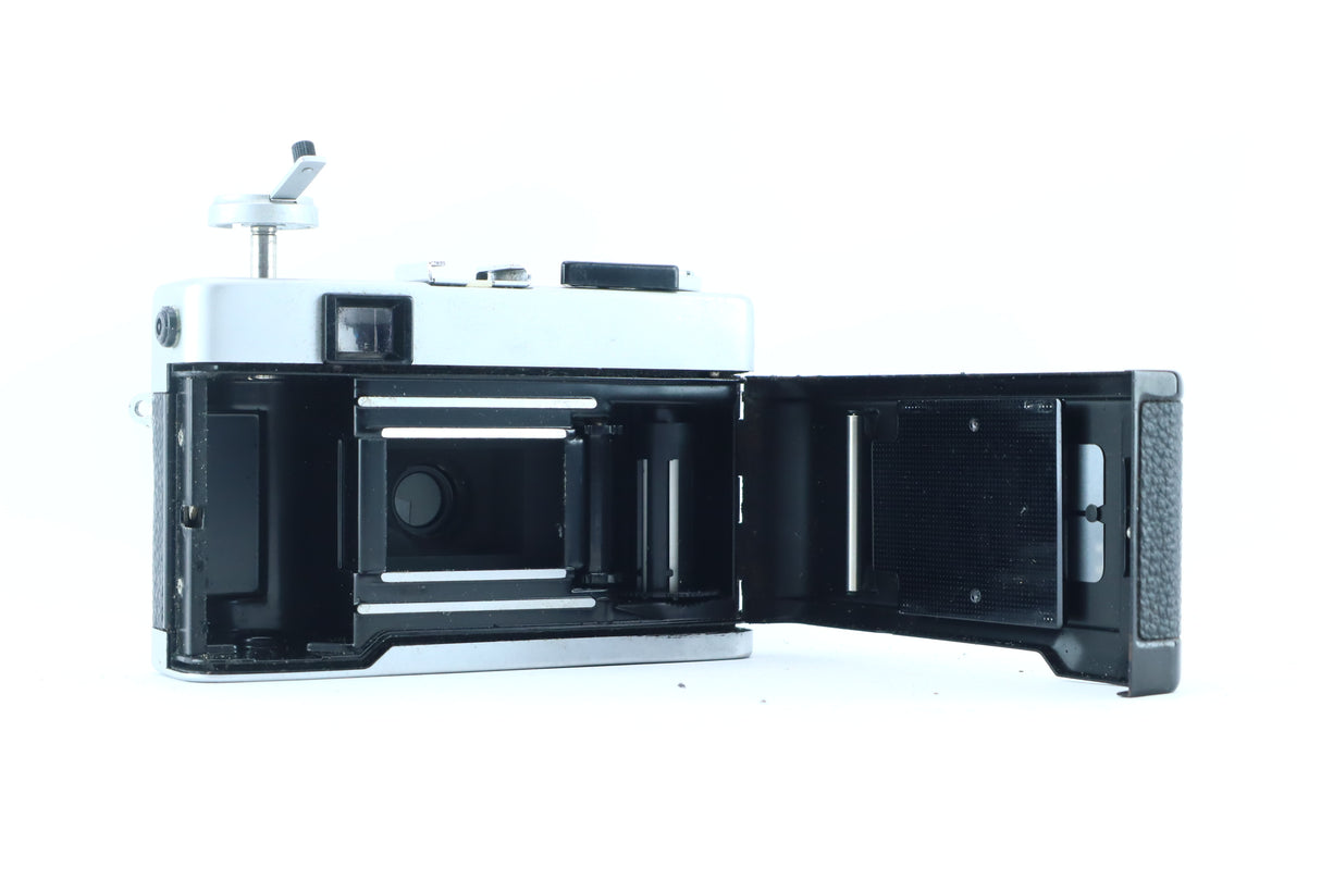 Minolta Hi‑Matic G with Rokkor 38mm f/2.8