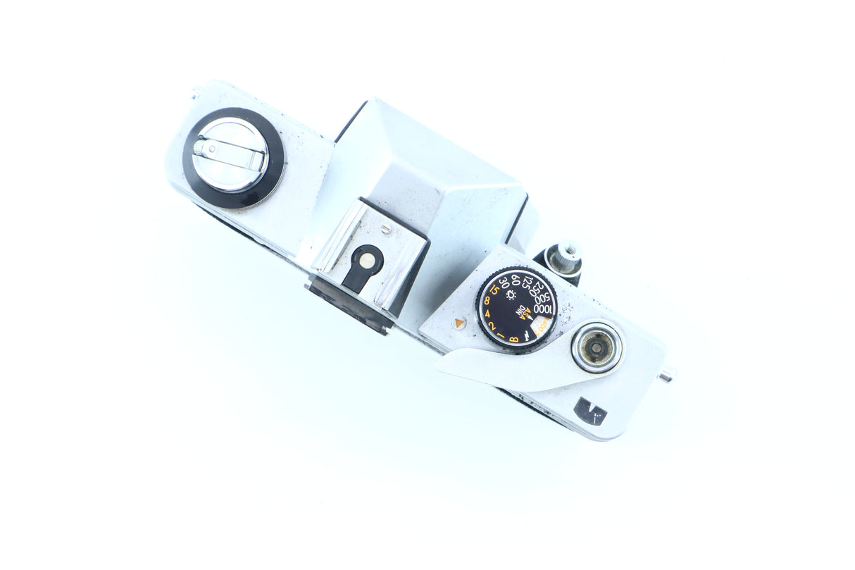 Praktica L