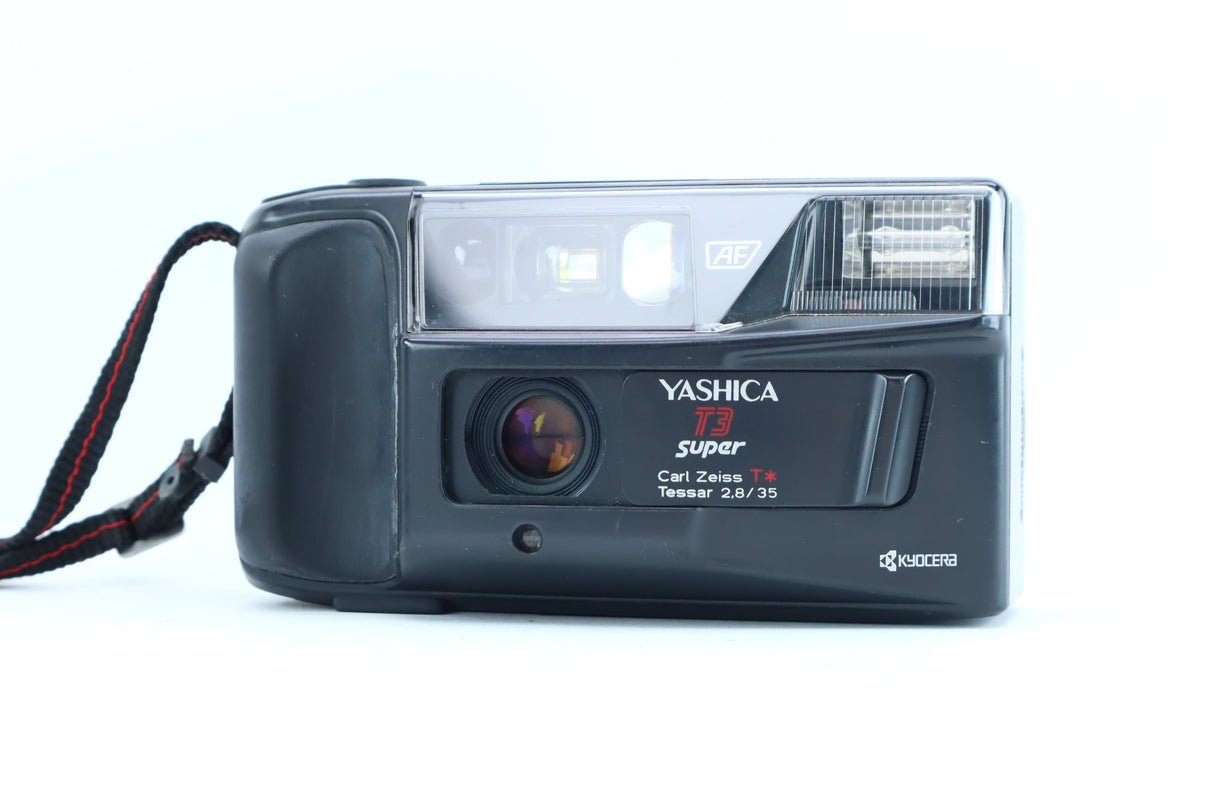 Yashica T3 Super - Carl Zeiss Tessar 35mm f/2.8 Prime Lens
